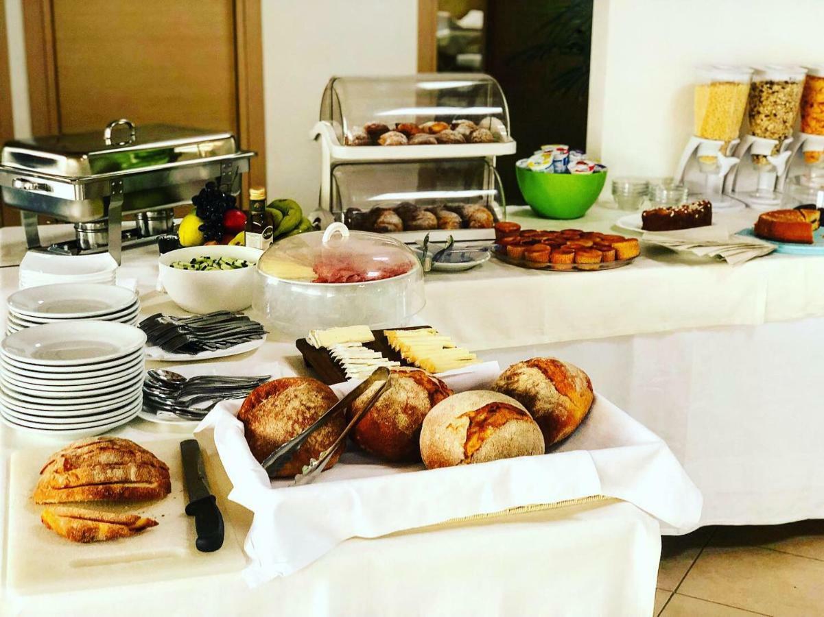 Sa Iba Resort Tertenìa 外观 照片