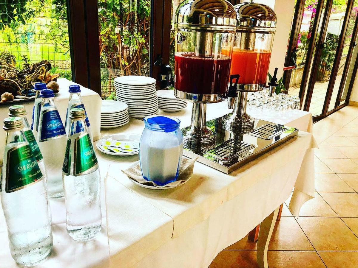 Sa Iba Resort Tertenìa 外观 照片